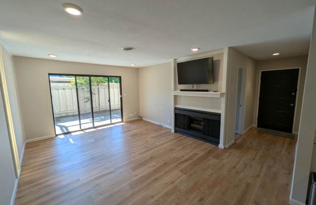 Spacious 2/1 Condo near BART Available Now! photos photos Spacious 2/1 Condo near BART Available Now! photos photos