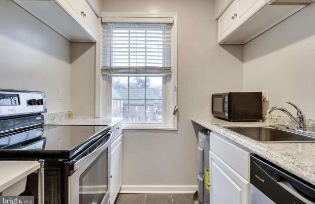 3923 Pennsylvania Ave. SE, Unit 301 - 3923 Pennsylvania Avenue Southeast, Washington, DC 20020
