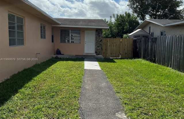 6328 Pierce St photos photos