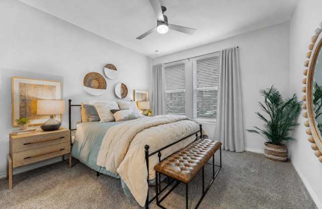 Ovilla Legacy Square Gallery 4