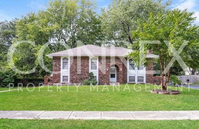 508 South Washington Street - 508 South Washington Street, Raymore, MO 64083