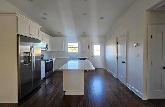 87 Community Road Gallery 4
