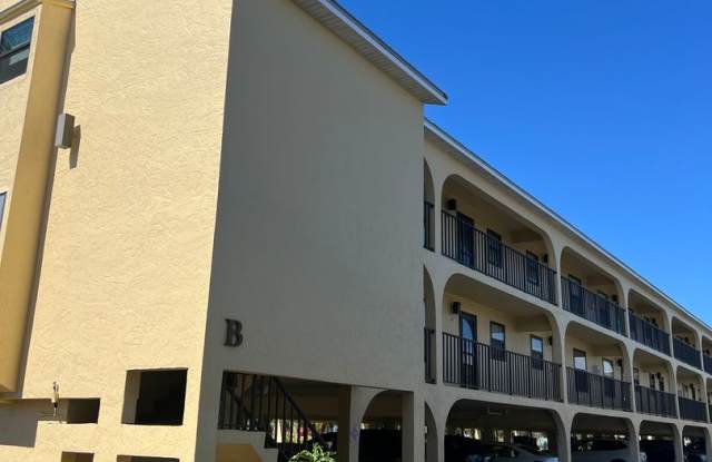 Located on the Myakka River in El Jo Bean  2nd floor Gallery 3