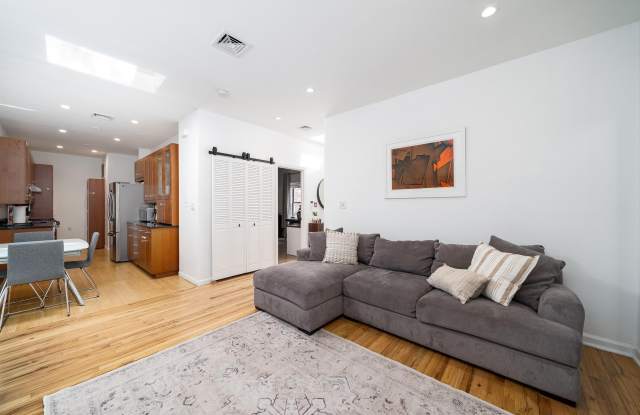 92 MONROE ST photos photos