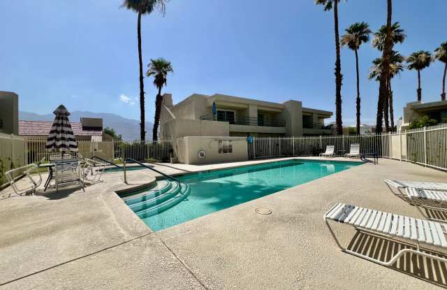 AVAILABLE NOW! 1 Bedroom 1 Bathroom UPPER LEVEL Condo in Gated Community of Candlewood Villas photos photos