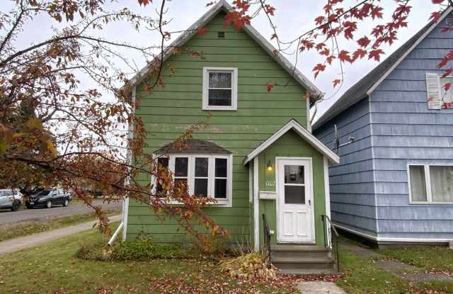 1702 Iowa Ave photos photos