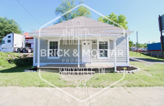 3006 Sutherland Avenue - 3006 Sutherland Avenue, Knoxville, TN 37919