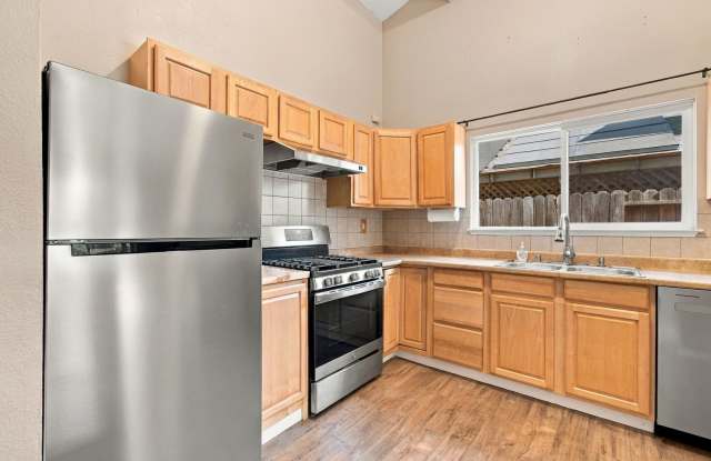 Bright Windsor 3BR/2BA with Stone Fireplace & Fenced Yard Gallery 3