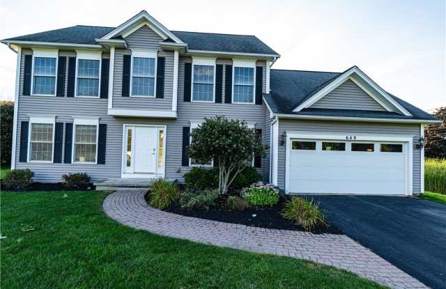 649 Kayloc Circle - 649 Kayloc Circle, Monroe County, NY 14580