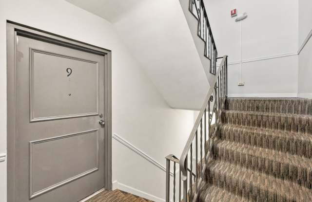 417 West Miner Street Gallery 3