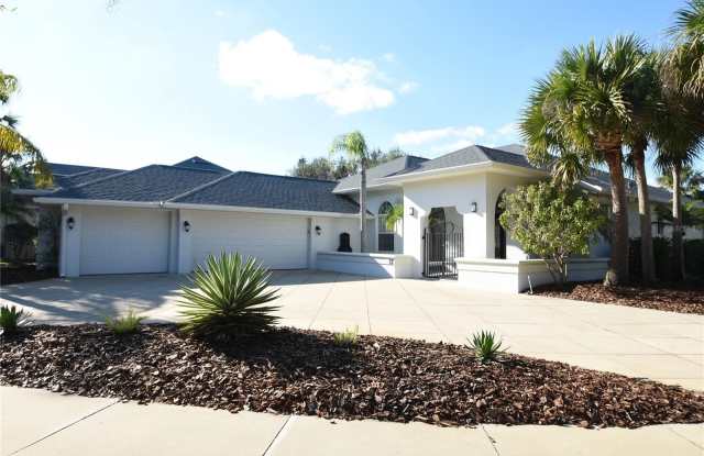 17 OASIS CIRCLE photos photos