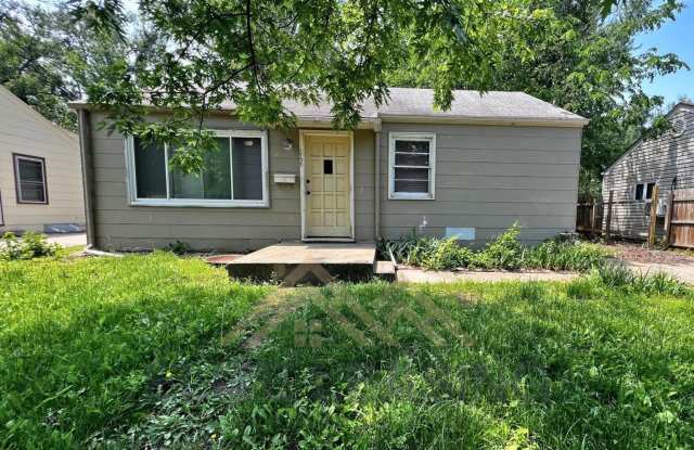 Cozy 2-Bedroom Home with Full Unfinished Basement – 1733 SW Green Acres Ave photos photos
