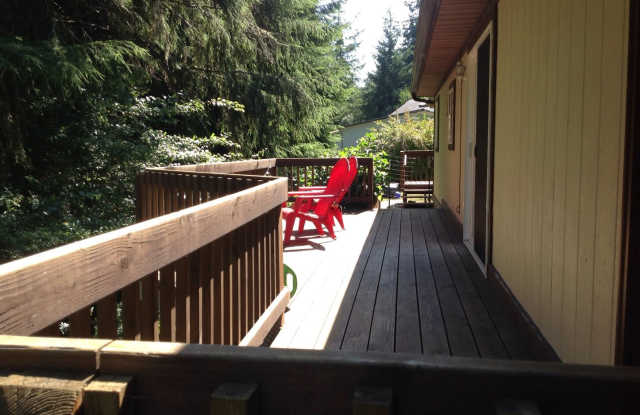 4 bedroom, 2 bath manufactured home on .75 acre near Ocean -PRICE LOWERED!! Gallery 4