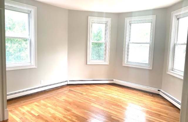330 Williams St 2 Gallery 4
