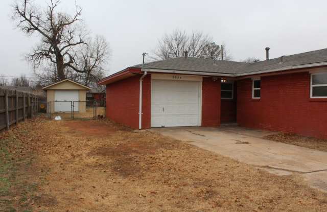 Attached & Detached Garages Gallery 3