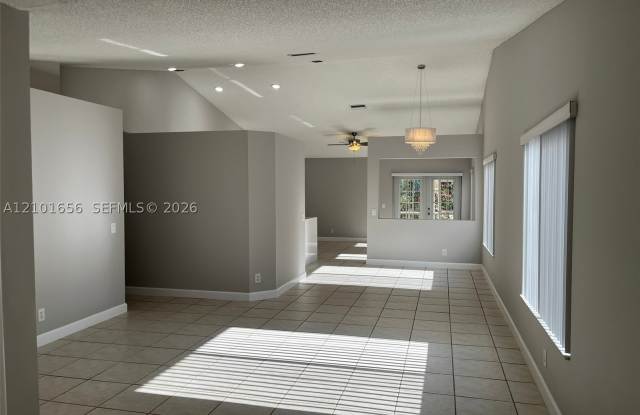 1542 Presidio Dr Gallery 3