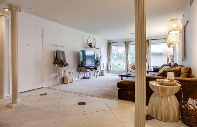 6345 Diamond Head Circle Gallery 3