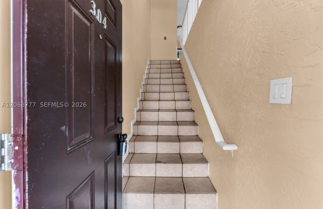 7070 NW 173rd Dr Gallery 4