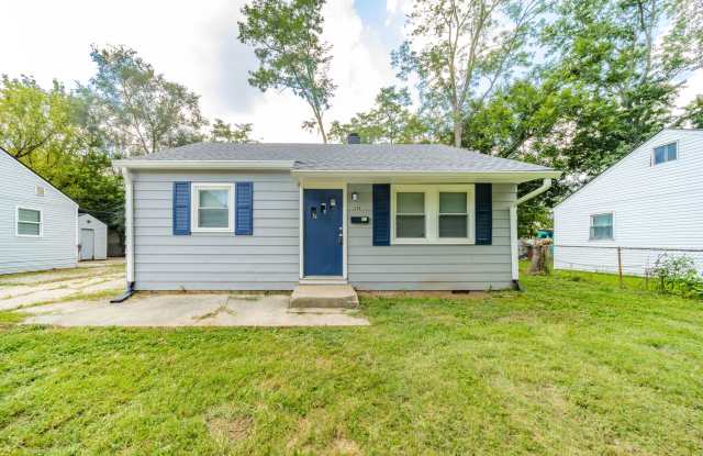 2250 North Goodlet Avenue Gallery 1