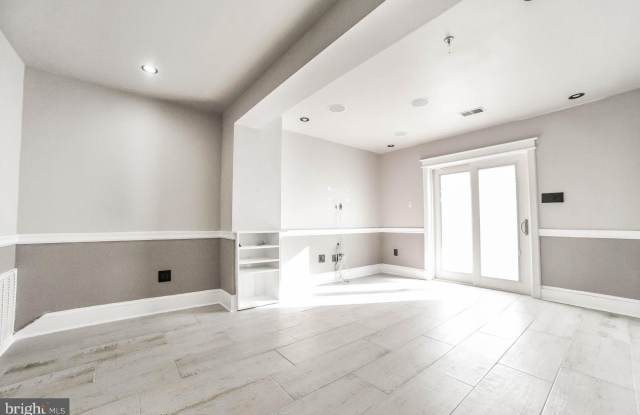 3100 ESSER Place Gallery 4