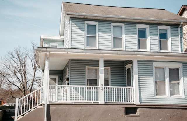 347 E High St photos photos