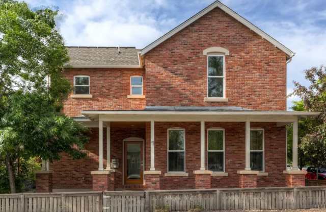 1 bed 1.5 bath Stand Alone Townhome. Move-In Anytime Between March 15 - May 1st. photos photos