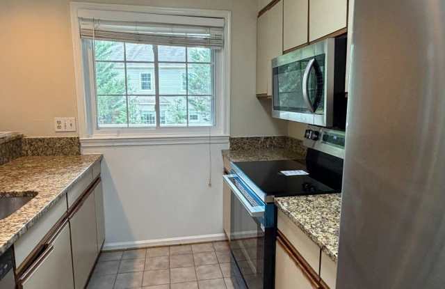 12948 GRAYS POINTE Road Gallery 3