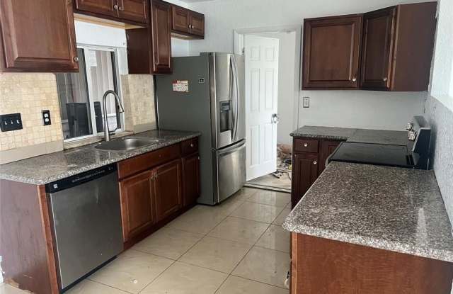 6670 NW 27th St photos photos