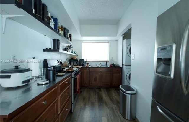 1025 SW 12th St # 1025, Miami, FL 33129 Gallery 1