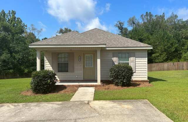 505 East St - 505 East Street, Troy, AL 36081 505 East St - 505 East Street, Troy, AL 36081