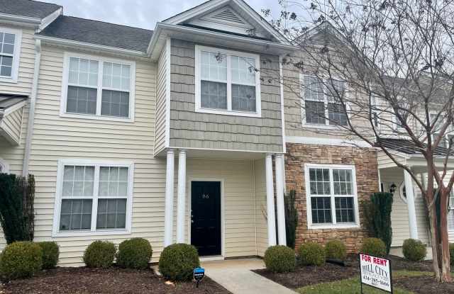 TIMBERLAKE TOWNHOME - 86 Logan Lane, Timberlake, VA 24502