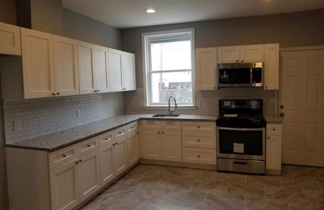 3 Bedroom Townhouse in Pigtown - 1225 South Carey Street, Baltimore, MD 21230