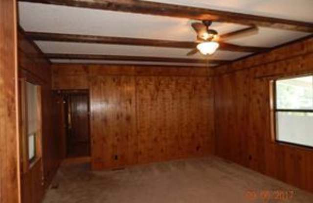 177 E Green Valley Street Gallery 4