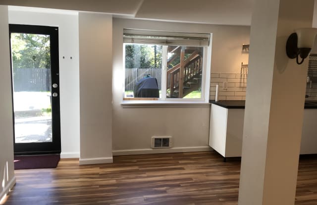 7350 19th Ave - 7350 19th Avenue Northeast, Seattle, WA 98115