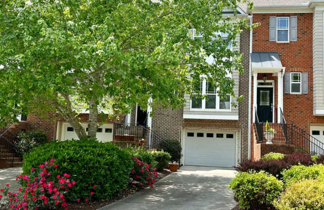 Beautiful 2 bedroom 2.5 bath Townhome in Carrboro photos photos