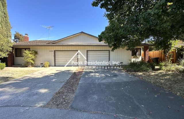 A Nice Fair Oaks 2bd/2ba Duplex with Garage near Madison  Sunrise Blvd - 5244 Sharidge Court, Fair Oaks, CA 95628