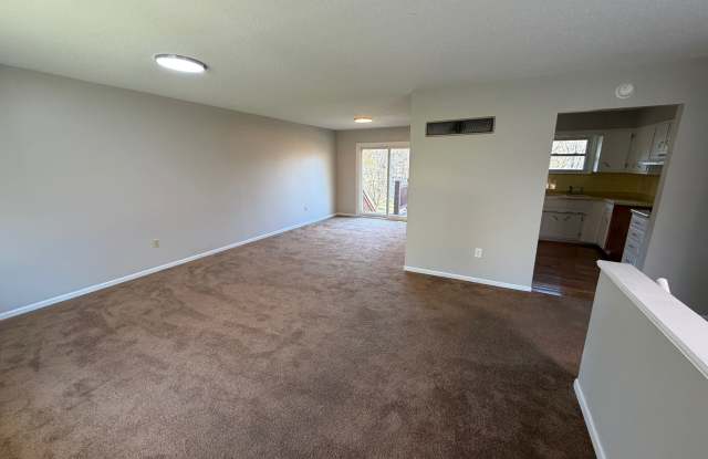 1426 Northfield Park Boulevard Gallery 4