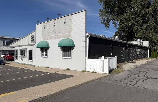 508 W Lincoln Avenue Gallery 2