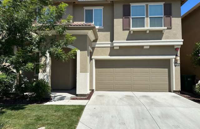 Stunning 4 Bedroom, 3 Bath Gated Community W/ Solar Gallery 3