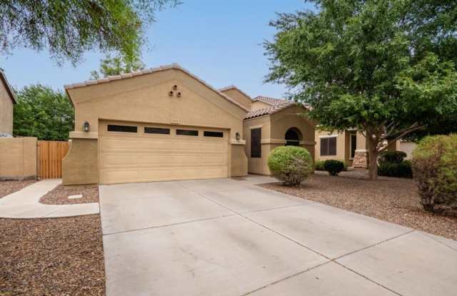 4 BEDROOM IN VISTA DEL ORO IN GILBERT - 1434 East Clark Drive, Gilbert, AZ 85297