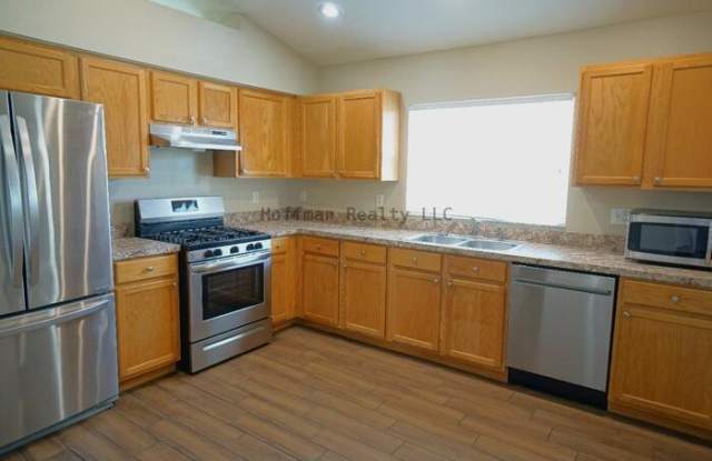 28740 Raindance Avenue Gallery 4