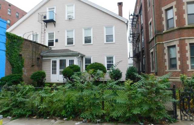 898 Massachusetts Ave. Gallery 4