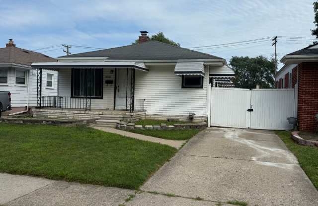 3 BedroomRanch with a Detached 2 Car Garage, A/C, Sec. 8 OK - 24260 Lexington Avenue, Eastpointe, MI 48021