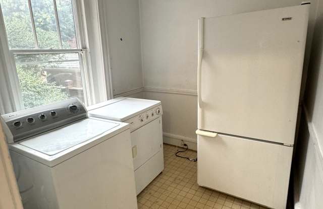 503 Strawberry Street - 1 Gallery 4