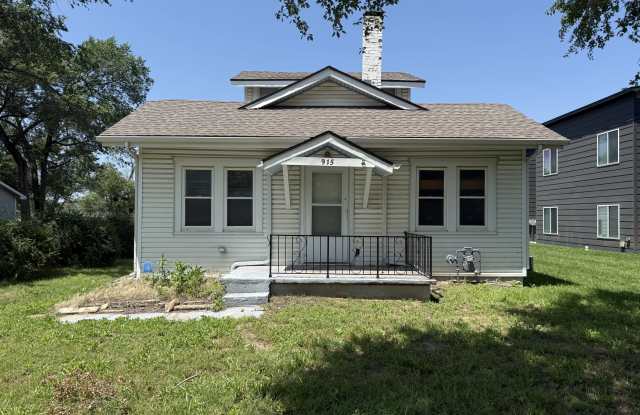 915 North Hoover Road photos photos