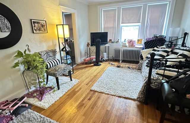 2045 Commonwealth Ave. photos photos