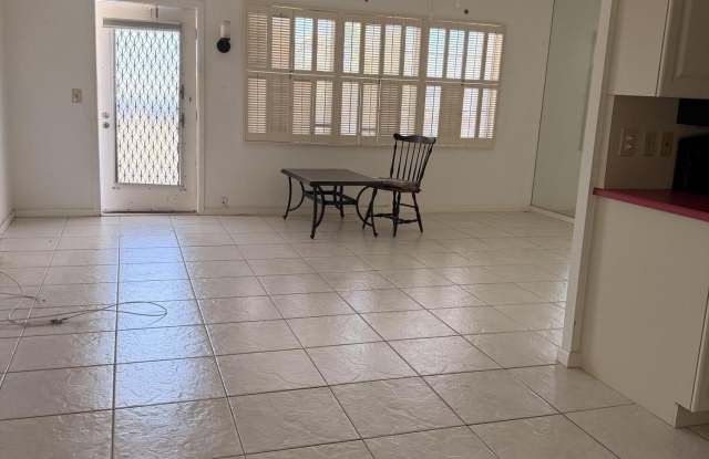 4074 Cornwall D Gallery 4