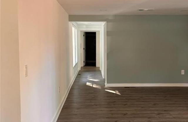 4375 Braselton Highway Gallery 3