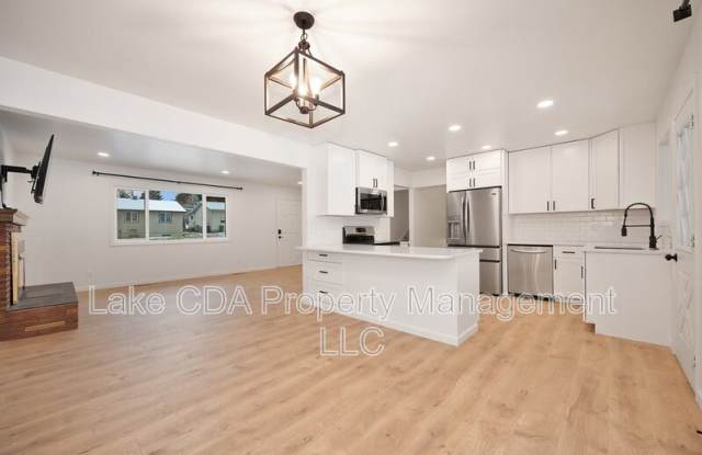 409 East Sunrise Drive - 409 East Sunrise Drive, Coeur d'Alene, ID 83815