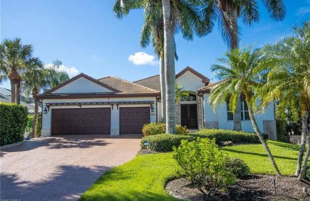 678 11th Ave S photos photos 678 11th Ave S photos photos